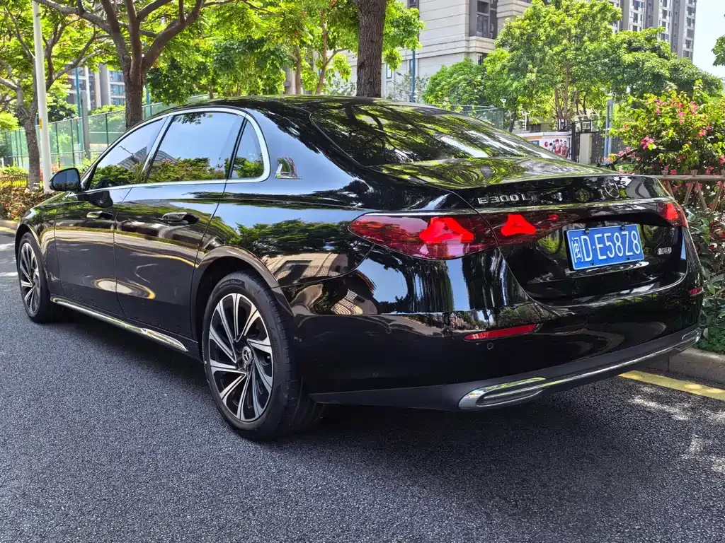 Mercedes-Benz E-Class 2024 из CN, фото 9