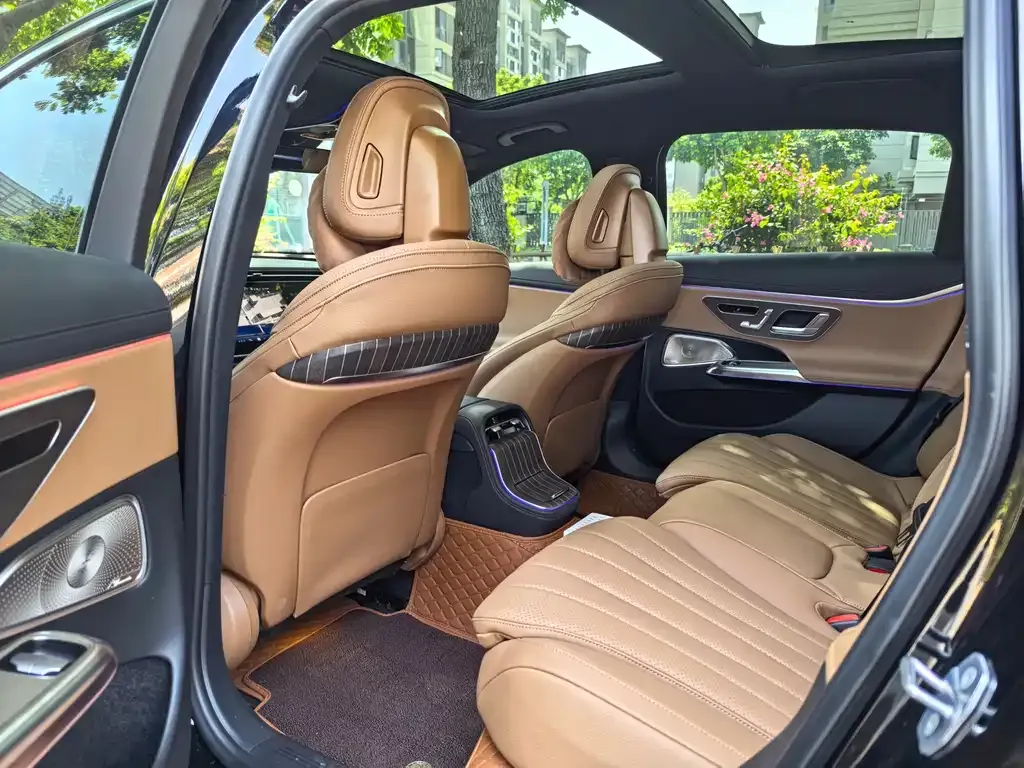 Mercedes-Benz E-Class 2024 из CN, фото 3