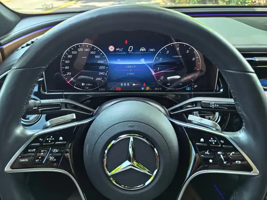 Mercedes-Benz E-Class 2024 из CN, фото 6