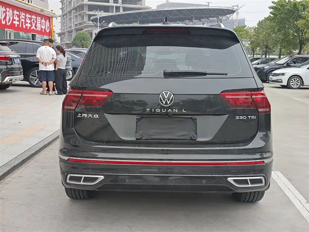 Volkswagen Tiguan L — фото 4