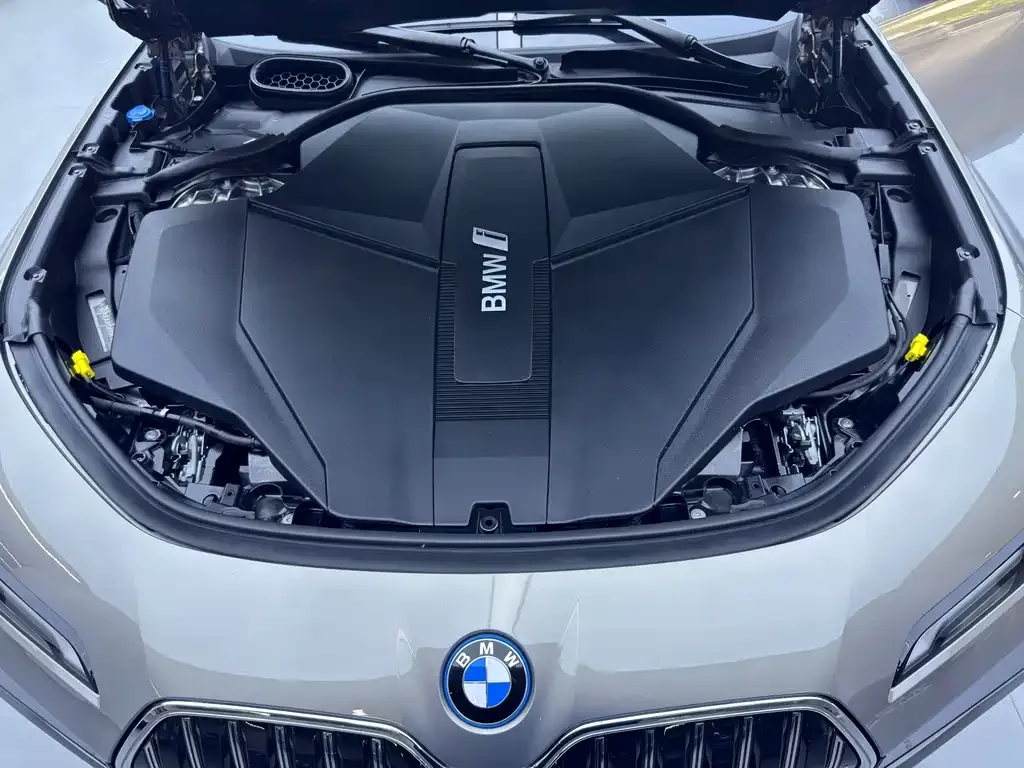 BMW i7 2024 из CN, фото 8