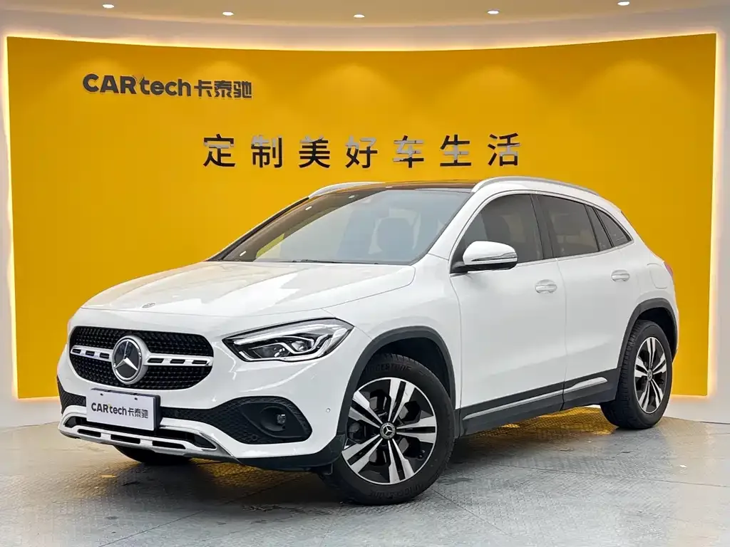 Mercedes-Benz GLA — фото 1