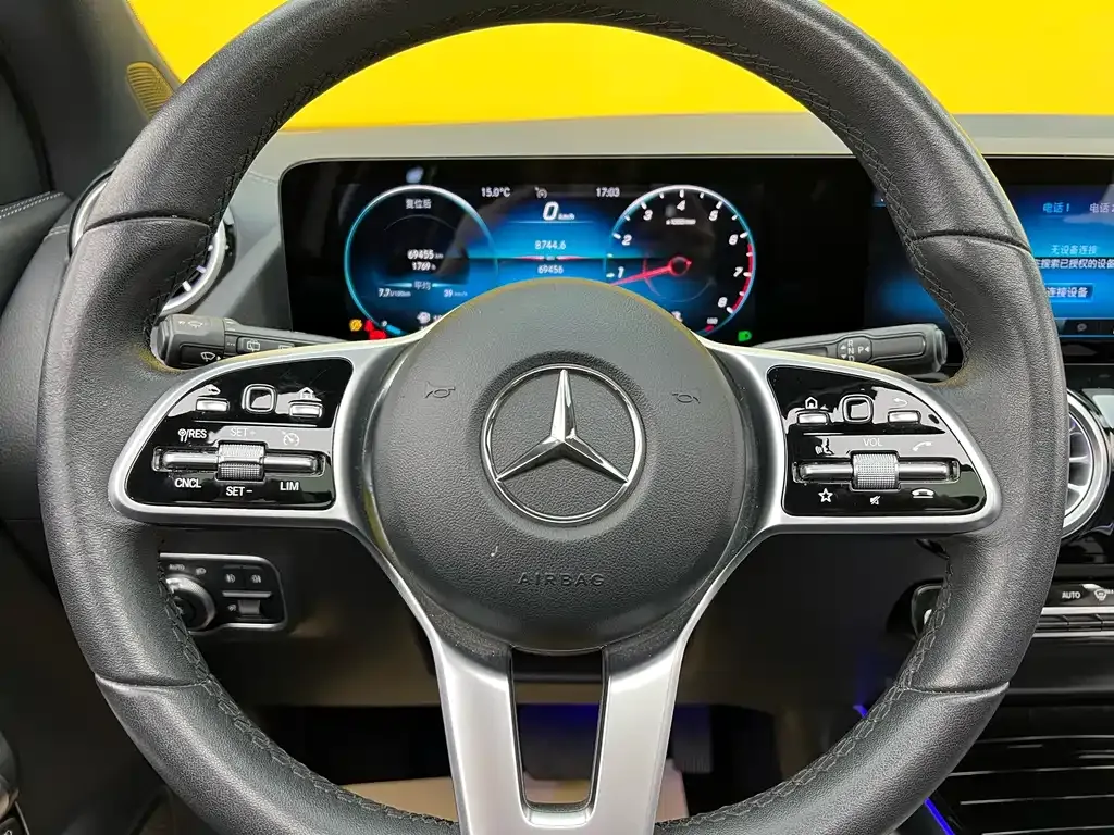 Mercedes-Benz GLA — фото 9