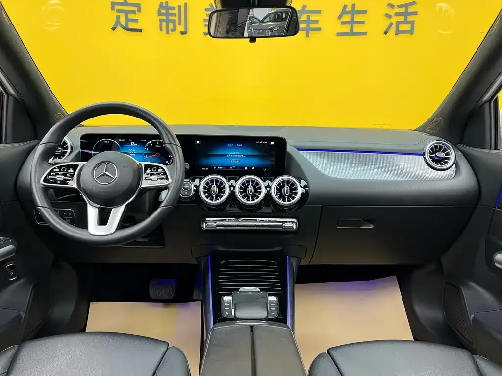 Mercedes-Benz GLA — фото 10