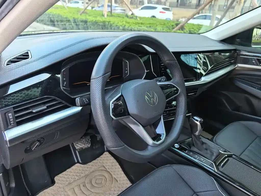 Volkswagen Passat — фото 9