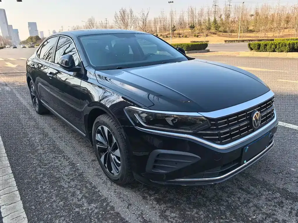Volkswagen Passat — фото 2