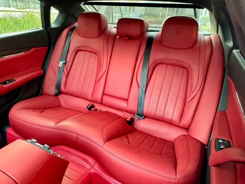 Maserati Quattroporte 2021 из CN, фото 4
