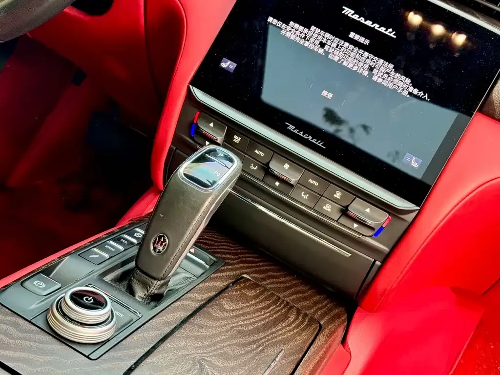 Maserati Quattroporte 2021 из CN, фото 6