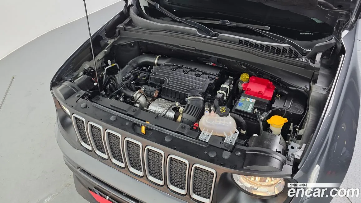 Jeep Renegade 2022 из KR, фото 9