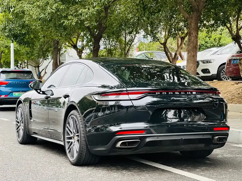 Porsche Panamera — фото 8