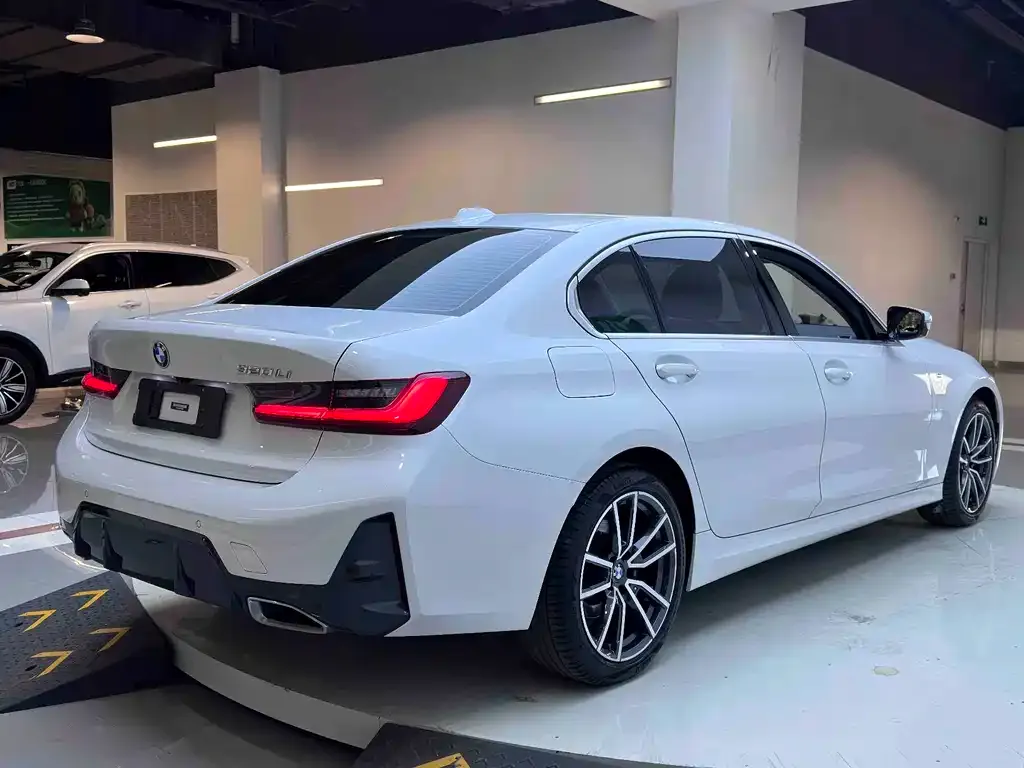 BMW 3 Series — фото 10