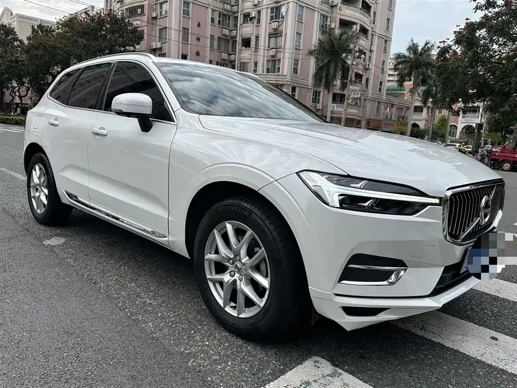 Volvo XC60 2021 из CN, фото 8