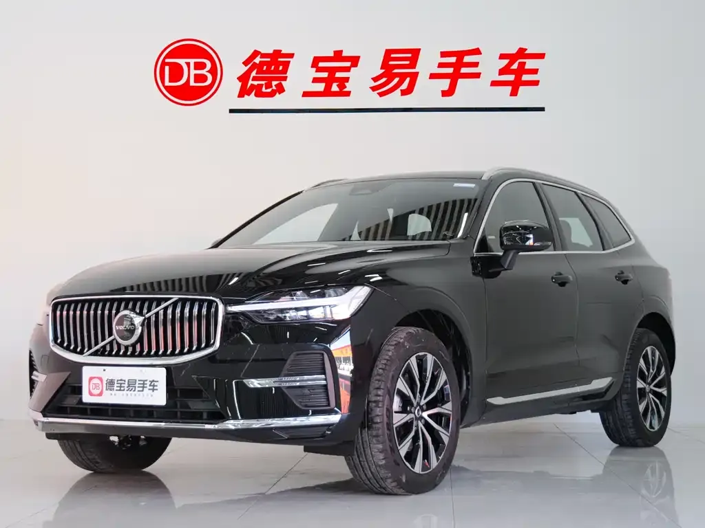 Volvo XC60 — фото 1