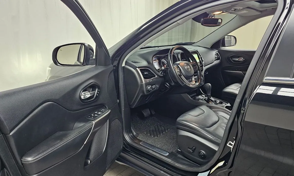 Jeep Cherokee 2021 из KR, фото 9