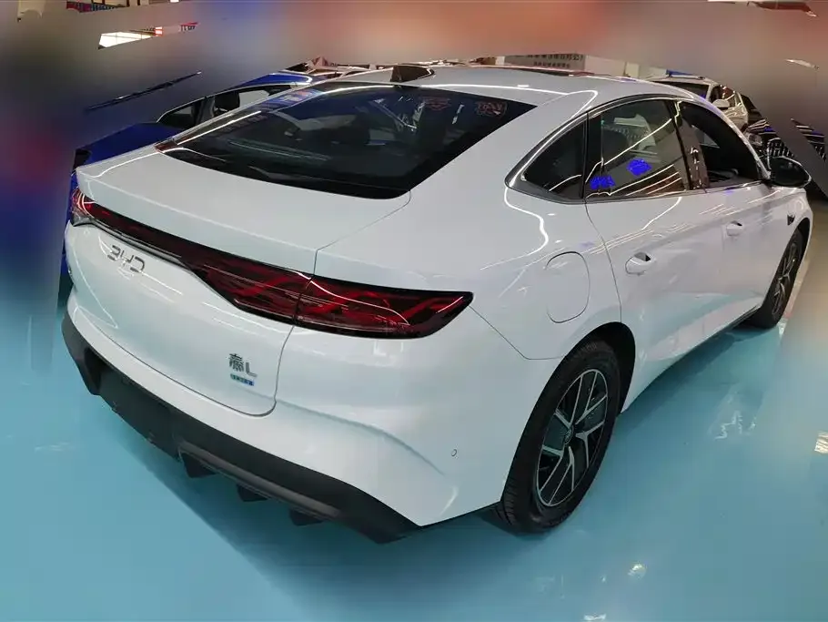 BYD Qin L — фото 8