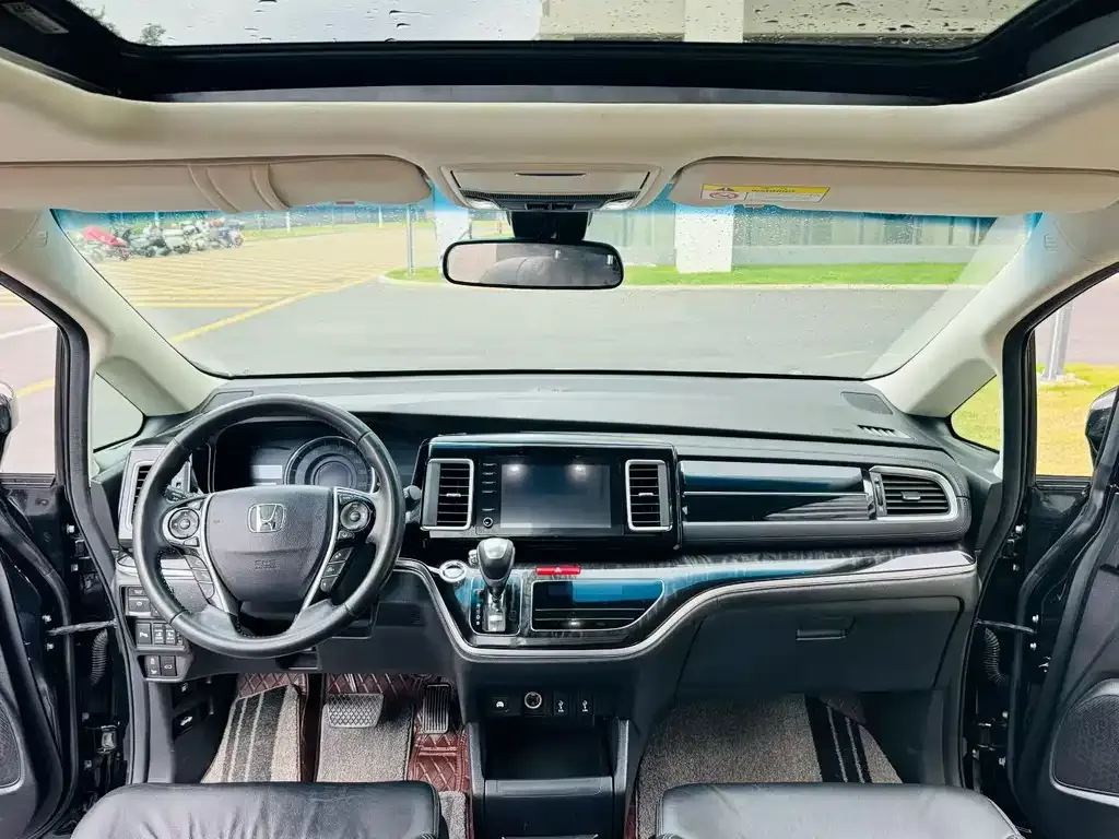Honda Elysion 2021 из CN, фото 2