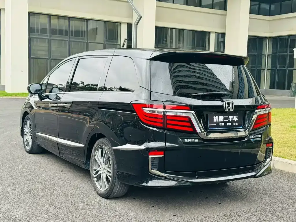Honda Elysion 2021 из CN, фото 6
