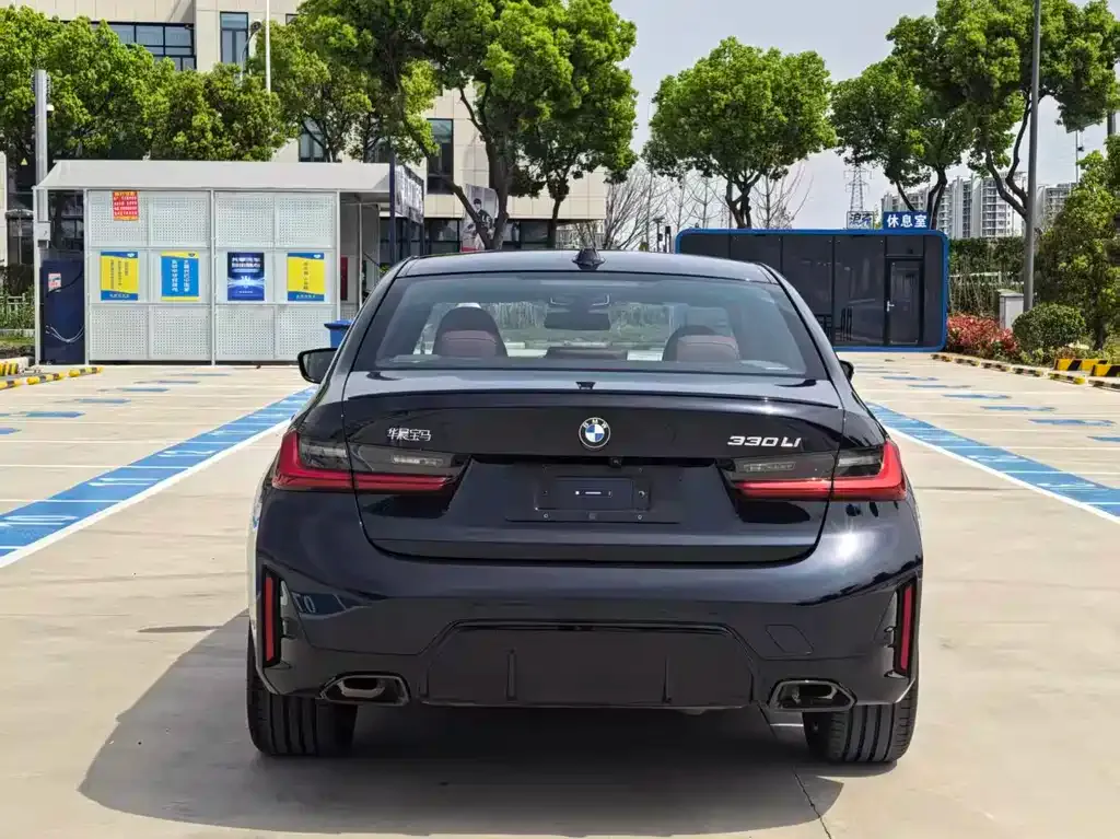 BMW 3 Series 2024 из CN, фото 5