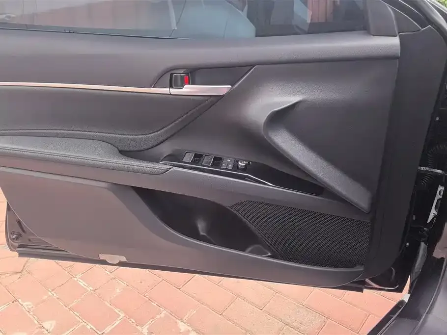 Toyota Camry 2023 из CN, фото 4