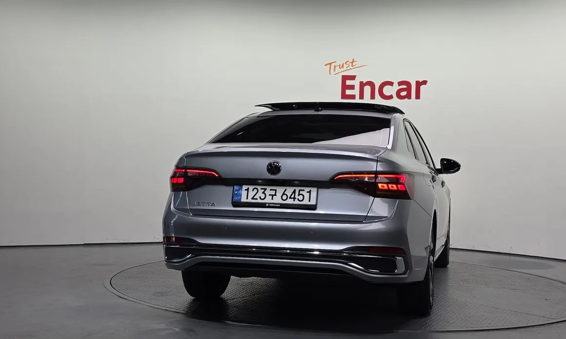 Volkswagen Jetta 2023 из KR, фото 3