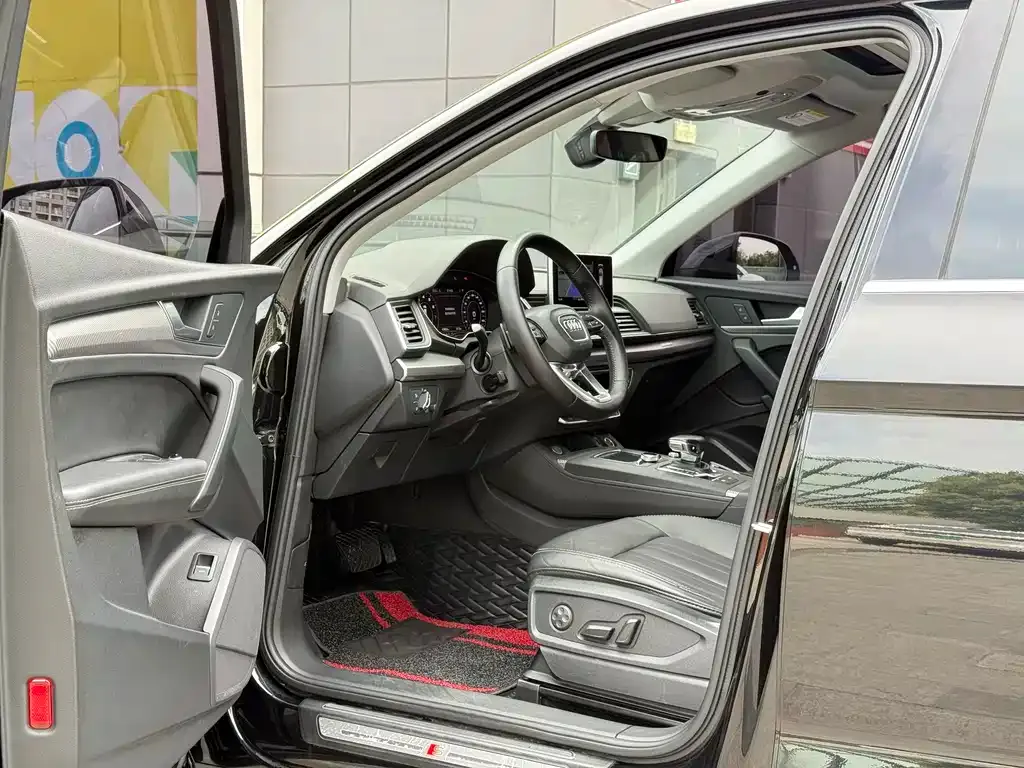 Audi Q5L 2021 из CN, фото 6