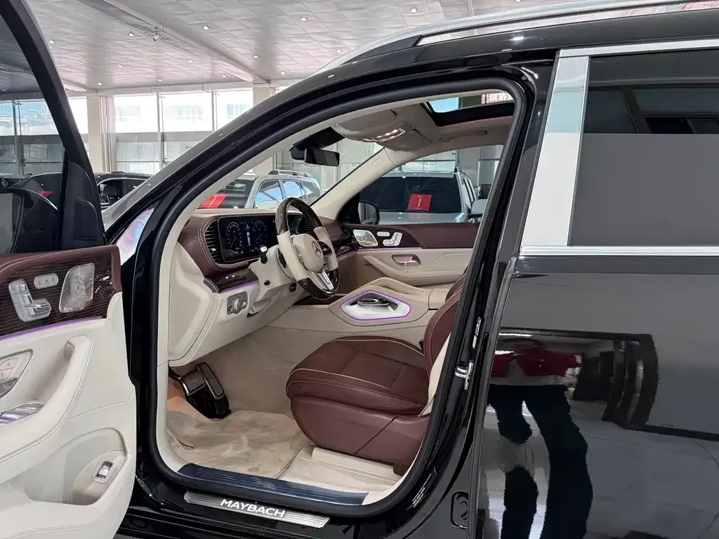 Mercedes-Benz GLS — фото 3