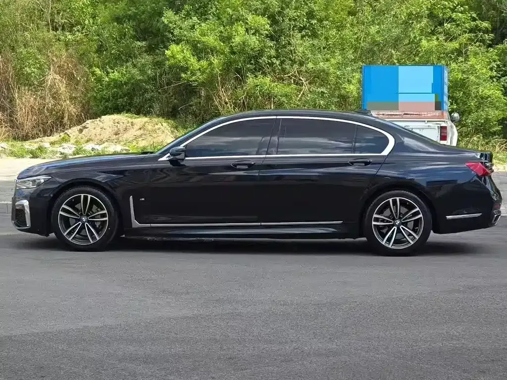 BMW 7 Series 2022 из CN, фото 6