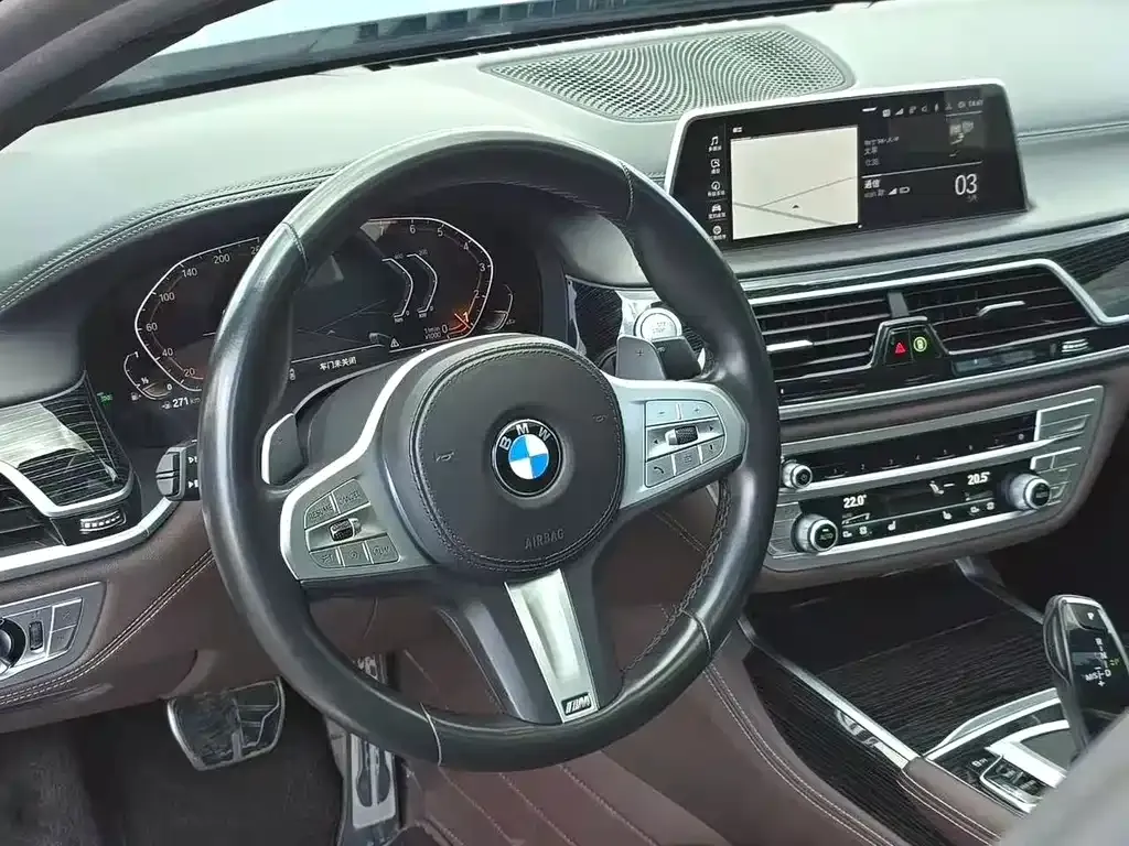 BMW 7 Series 2022 из CN, фото 2