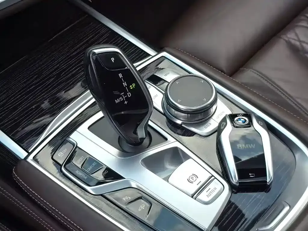 BMW 7 Series 2022 из CN, фото 4