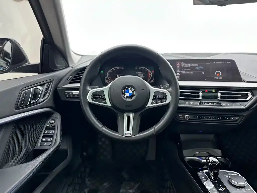 BMW 2 Series (Import) 2024 из CN, фото 7