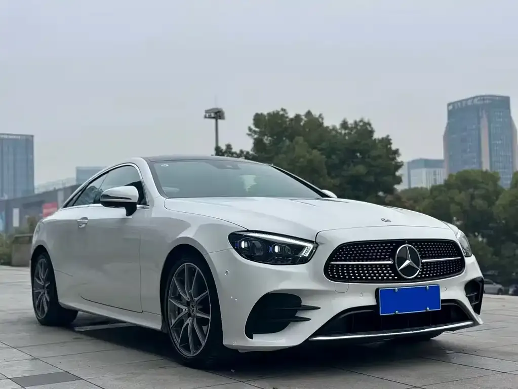 Mercedes-Benz E-Class (Import) — фото 3