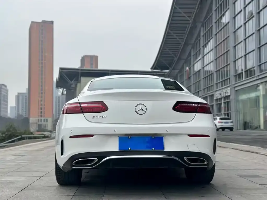 Mercedes-Benz E-Class (Import) — фото 2