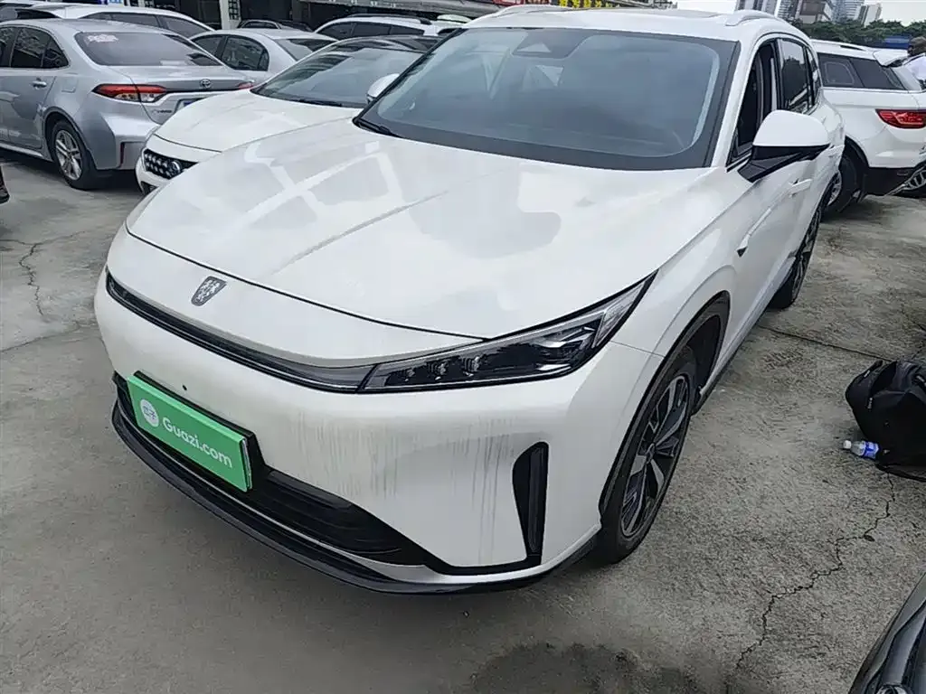 Roewe D5X DMH