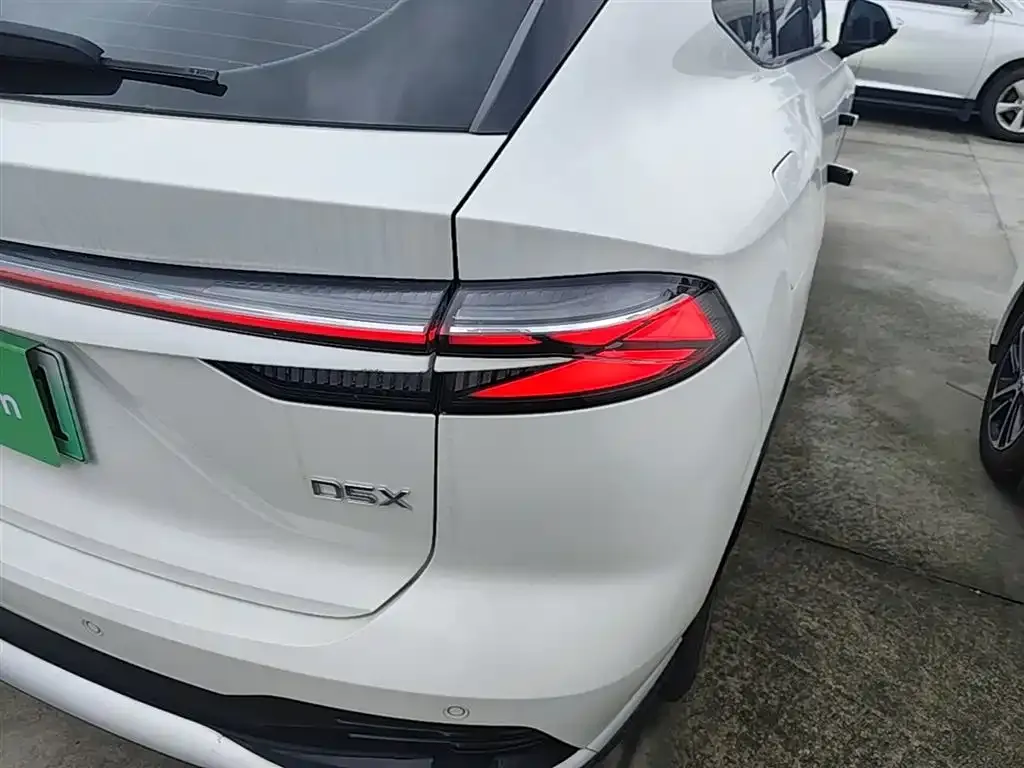 Roewe D5X DMH 2024 из CN, фото 3