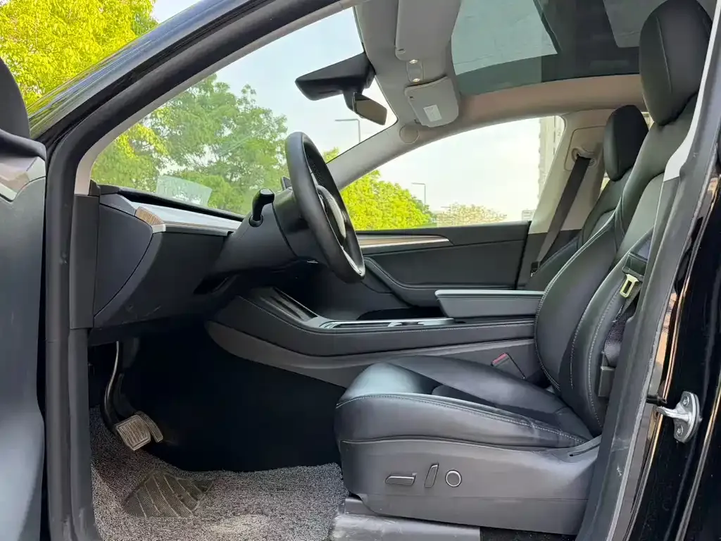 Tesla Model Y 2022 из CN, фото 5