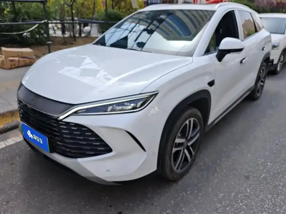 BYD L DM-i — фото 1