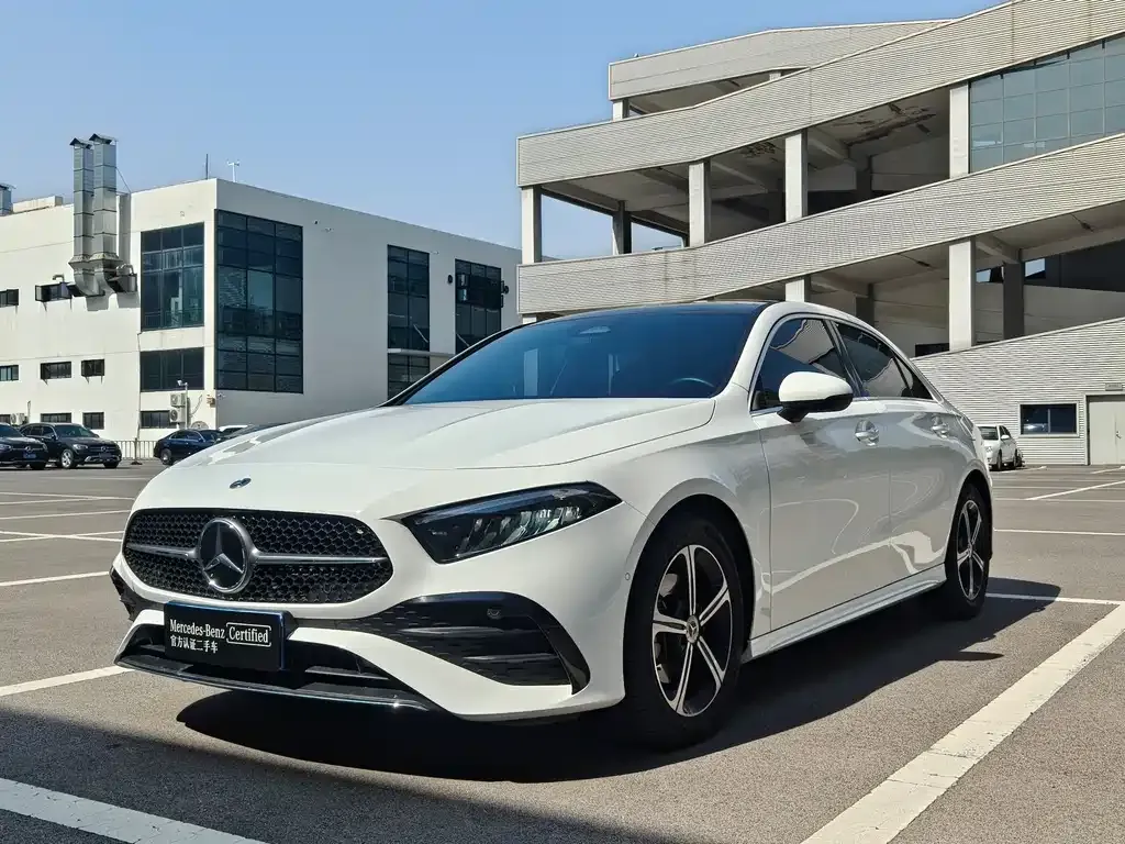 Mercedes-Benz A-Class — фото 1