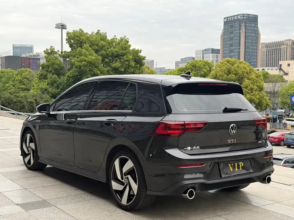 Volkswagen Golf GTI — фото 3