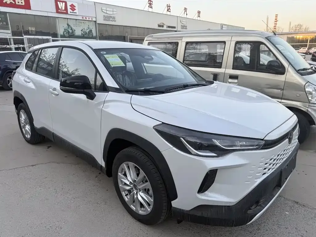 Toyota Corolla Cross — фото 3