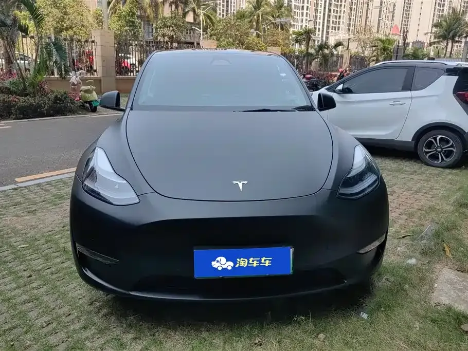 Tesla Model Y — фото 10