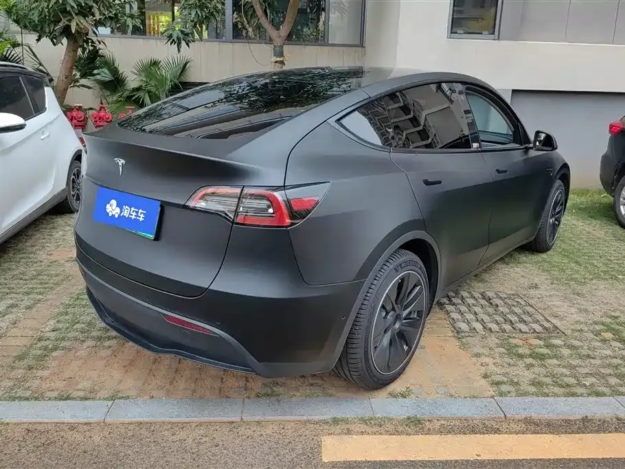 Tesla Model Y — фото 6