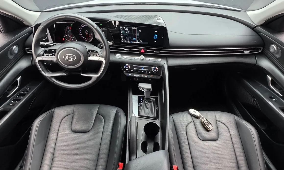 Hyundai AVANTE 2021 из KR, фото 10