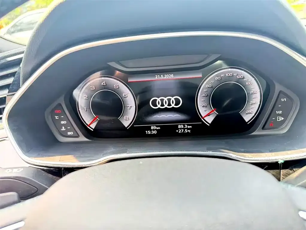 Audi Q3 — фото 9