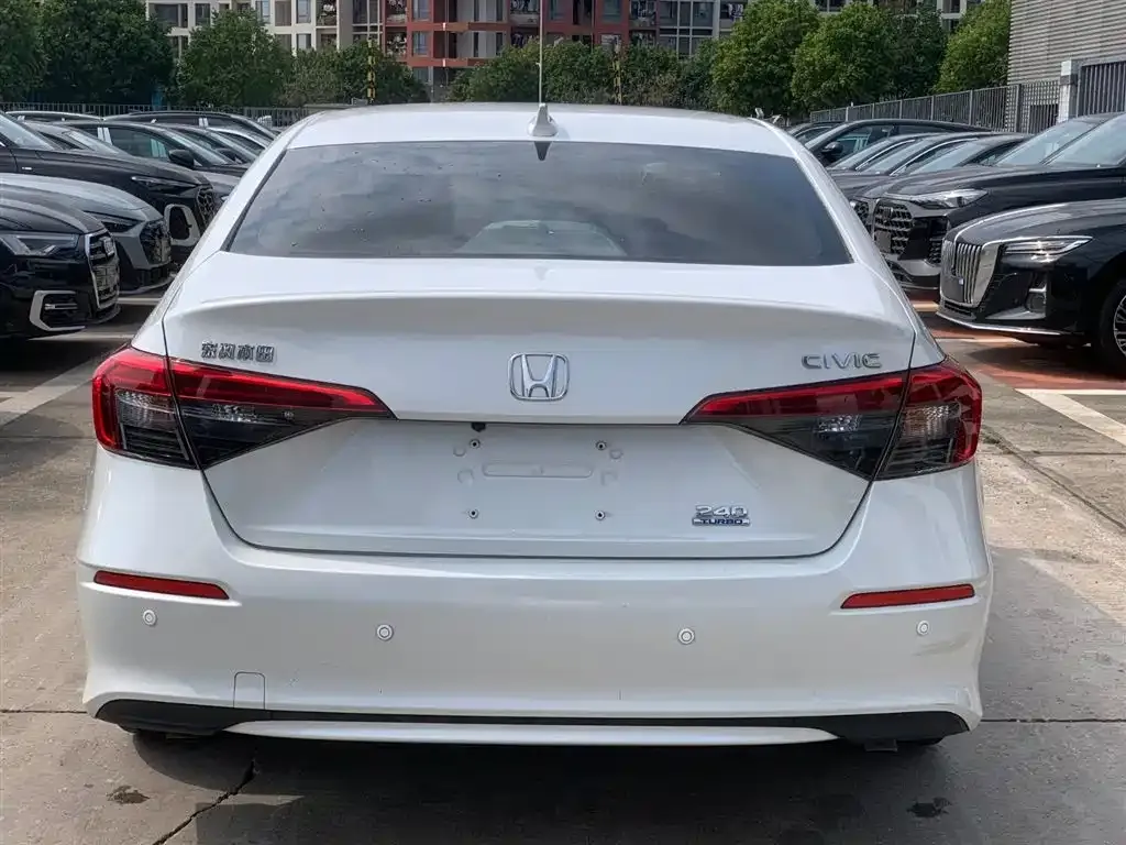 Honda Civic — фото 3
