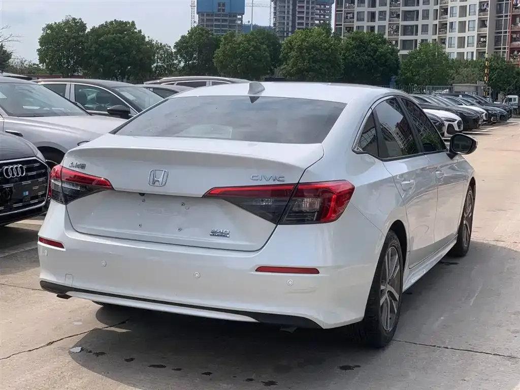 Honda Civic — фото 5