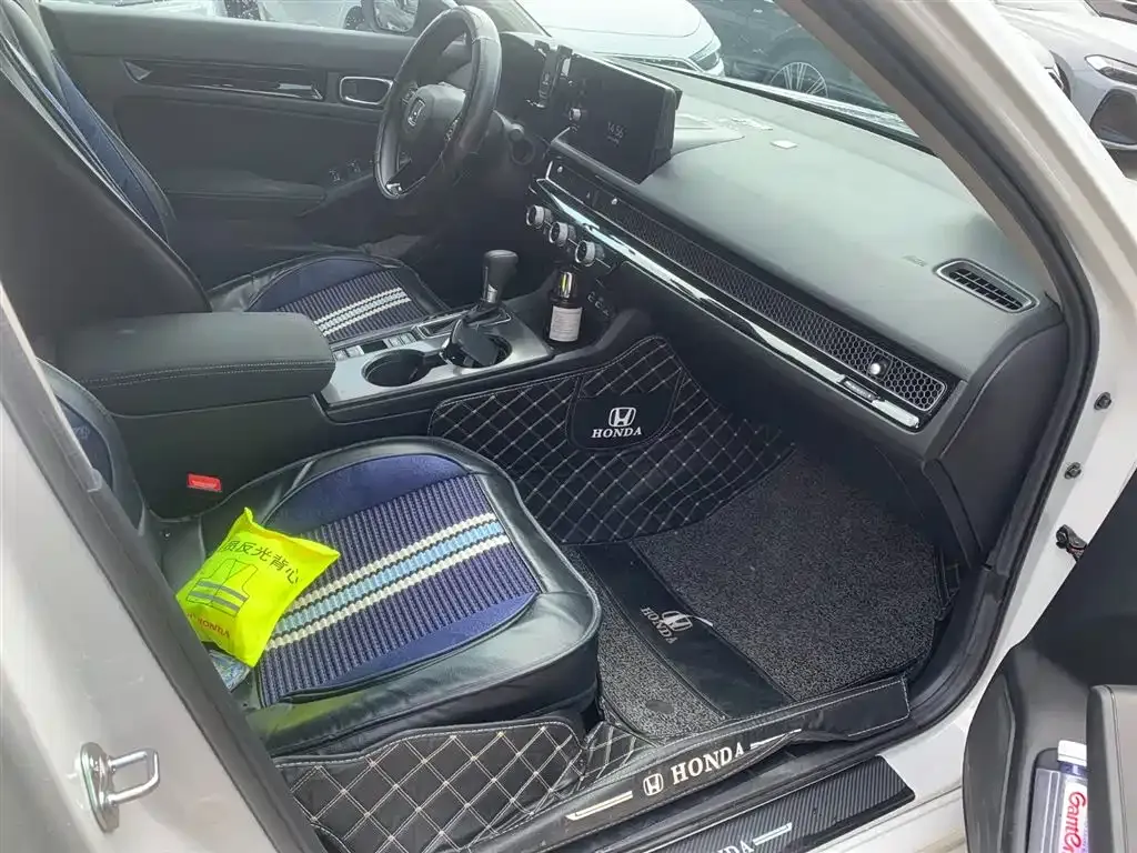Honda Civic — фото 10