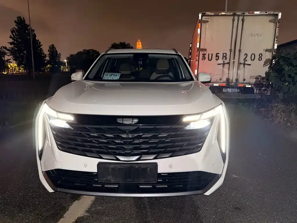 Geely Boyue L 2023 из CN, фото 2