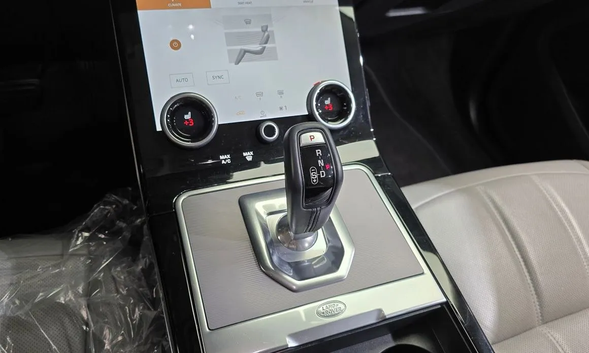 Land Rover Range Rover Evoque 2021 из KR, фото 3