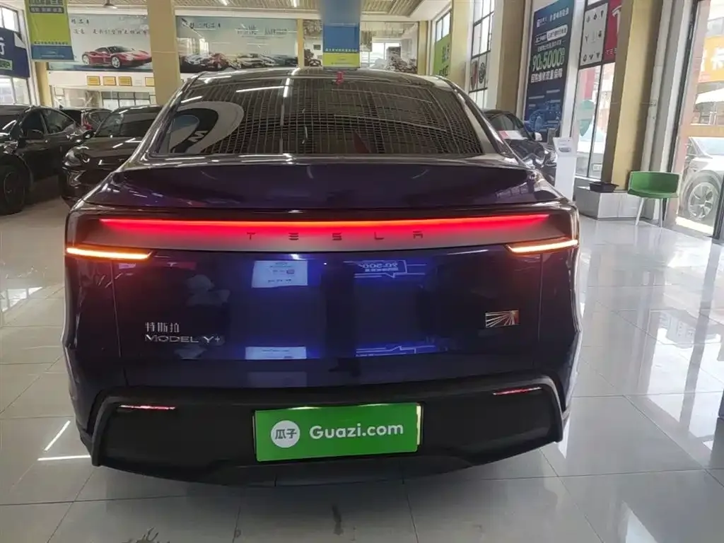 Tesla Model Y — фото 4