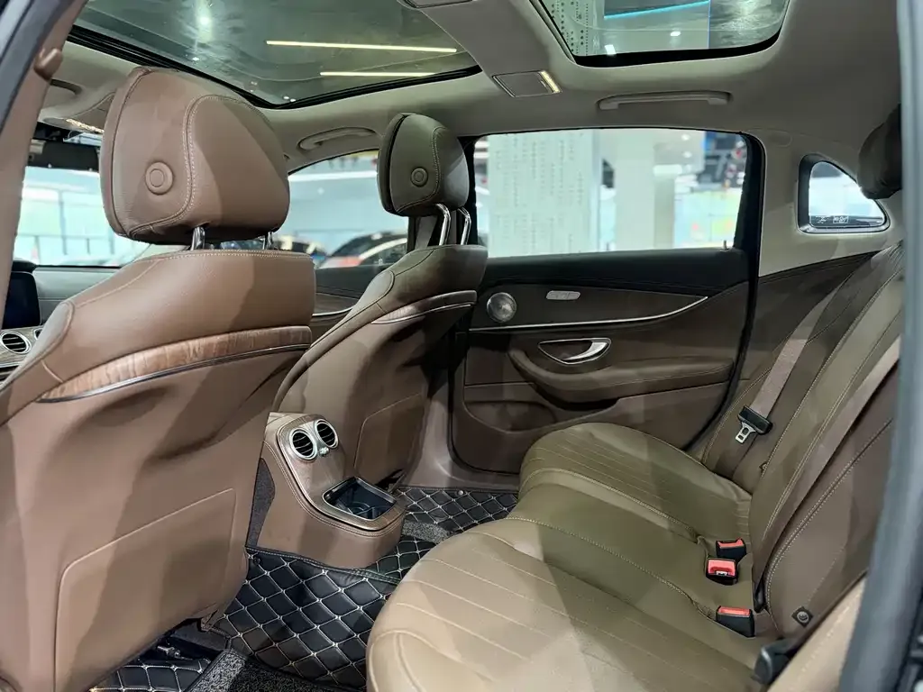 Mercedes-Benz E-Class 2022 из CN, фото 6